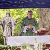 Lasek Miłosierdzia Bożego i Zakątek świętych Joachima i Anny, cz. 1