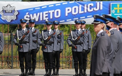 Policjanci przyznają, że odznaki cieszą, ale bardziej cieszy szacunek i sympatia obywateli.