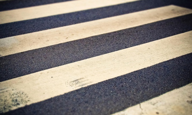 Śląskie. 147 wypadków na przejściach dla pieszych w pierwszym półroczu; zginęło w nich 11 osób 