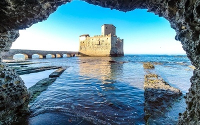 Otwarto jedną z najpiękniejszych plaż koło Rzymu