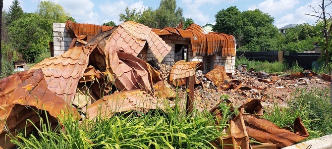 Obrazki wojenne z Ukrainy - podróż ks. Bartłomieja Kota