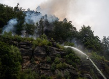 UE, Polska i Słowacja pomagają w walce z pożarem lasu przy granicy czesko-niemieckiej