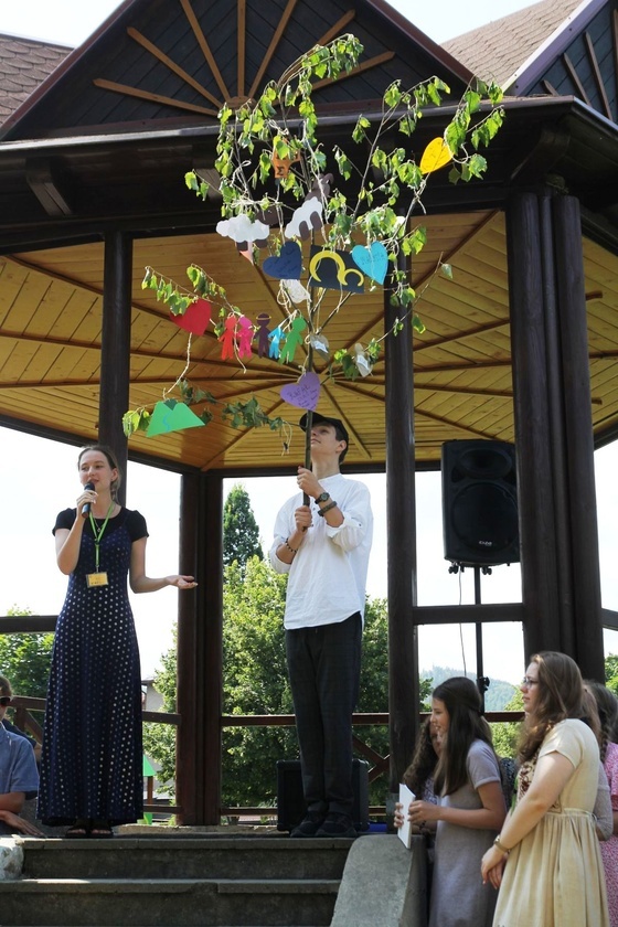 Wakacyjny Dzień Wspólnoty Oazy w Rajczy - II turnus 2022, cz. 1 - spotkanie w parku