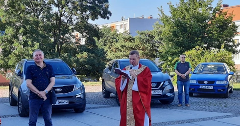 Legnica. W opiekę św. Krzysztofowi