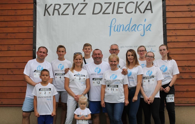 Pisarzowicka ekipa Fundacji "Krzyż Dziecka" znów przygotowuje familijną zabawę dla swoich podopiecznych.