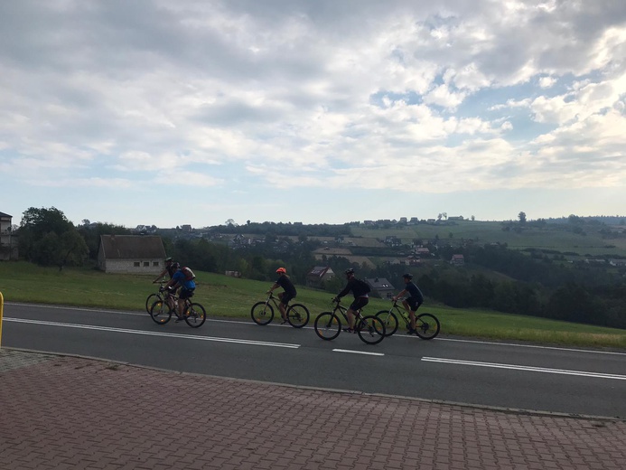XVII Rowerowa Pielgrzymka z Trzetrzewiny na Jasną Górę