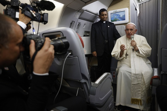 Papież: w moim wieku i przy moich ograniczeniach nie jest możliwy taki rytm podróży jak wcześniej
