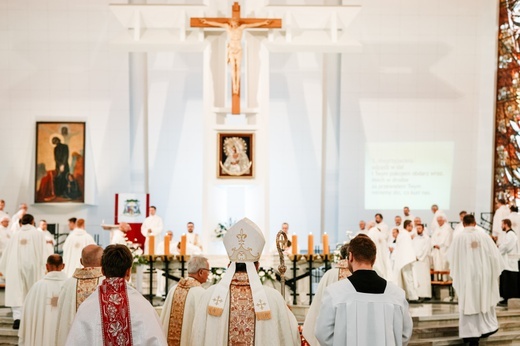 Święcenia kapłańskie o. Mikhaila Tkalicha SJ