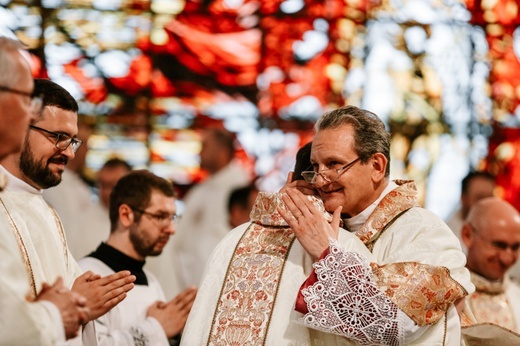 Święcenia kapłańskie o. Mikhaila Tkalicha SJ