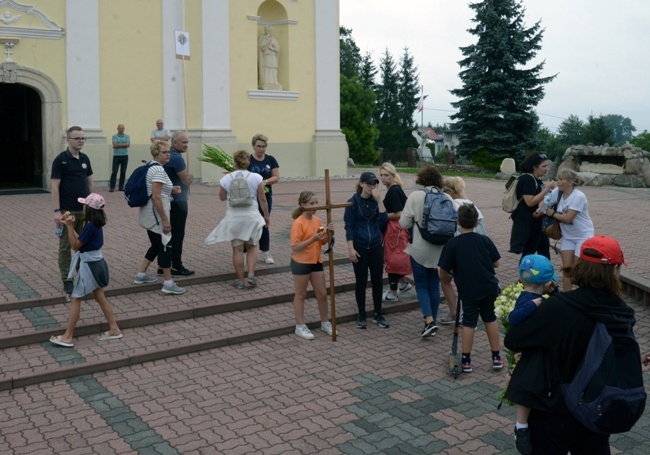 Pielgrzymka z Chlewisk do MB Staroskrzyńskiej