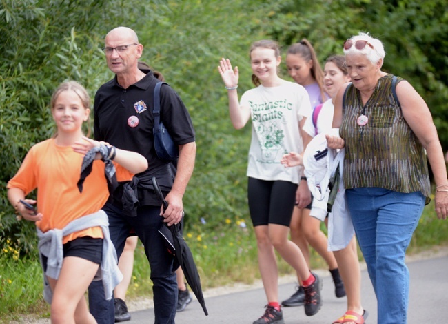 Pielgrzymka z Chlewisk do MB Staroskrzyńskiej