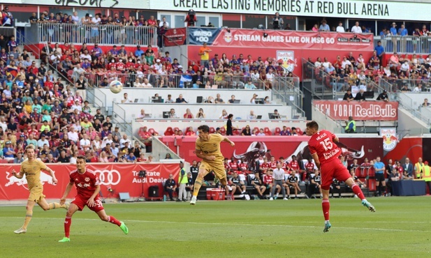 Lewandowski bez gola, Barcelona pokonała New York Red Bulls