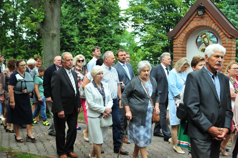Procesja odpustowa w Motyczu