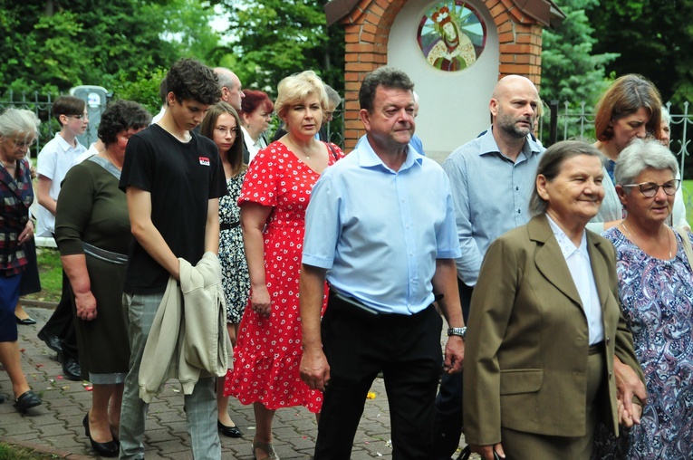 Procesja odpustowa w Motyczu