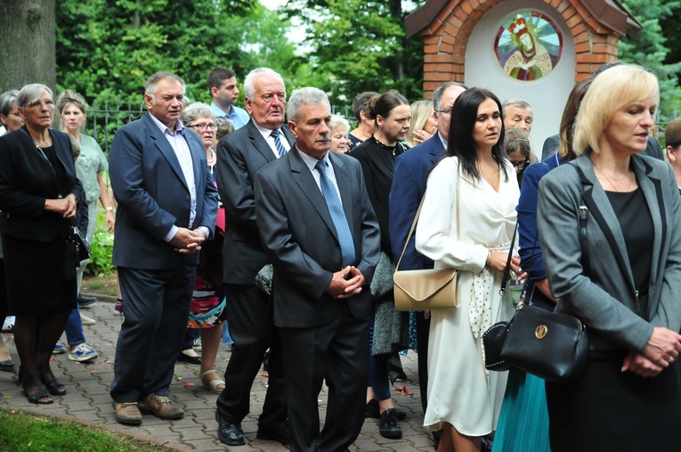 Procesja odpustowa w Motyczu