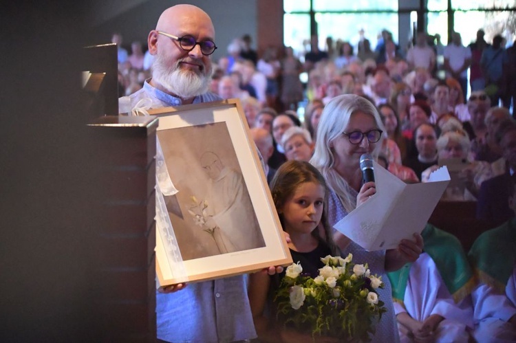 Wzruszające pożegnanie wieloletniego zielonogórskiego proboszcza