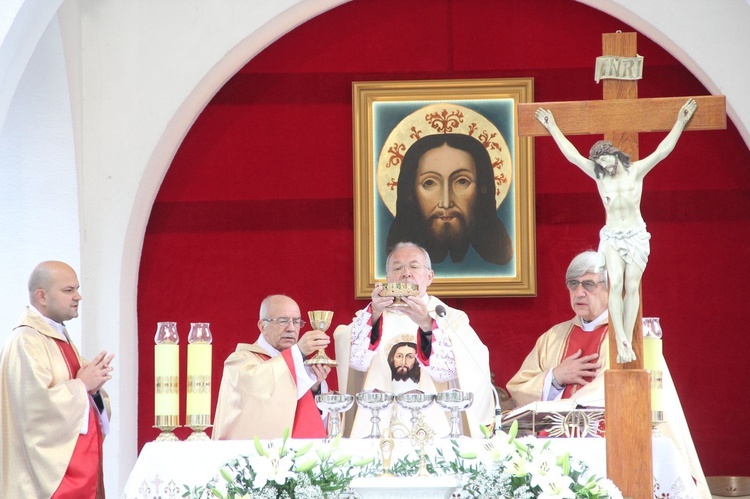 Nowy Sącz. Wielki odpust ku czci Przemienienia Pańskiego - dzień 1.