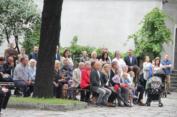 Nowy Sącz. Wielki odpust ku czci Przemienienia Pańskiego - dzień 1.