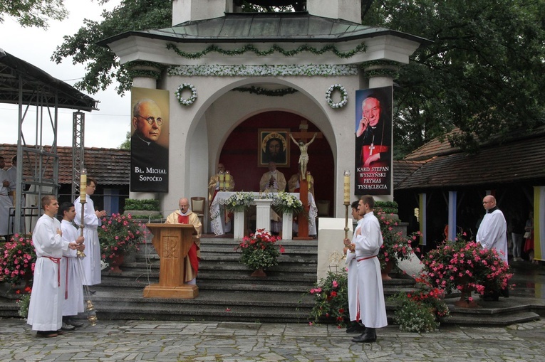 Nowy Sącz. Wielki odpust ku czci Przemienienia Pańskiego - dzień 1.