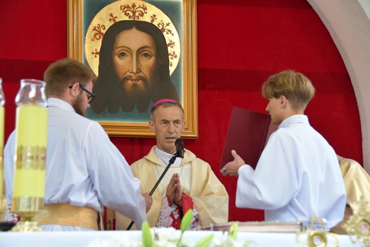 Nowy Sącz. Odpust ku czci Przemienienia Pańskiego z udziałem ludzi pracy