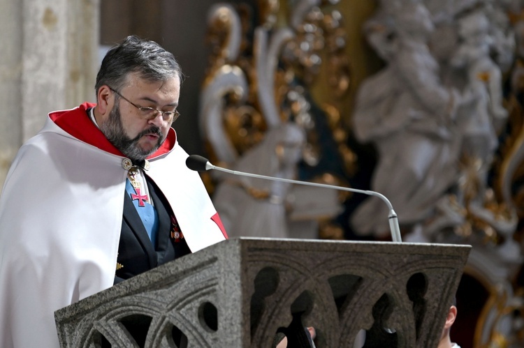 Strzegom. W bazylice powitali relikwie św. Szarbela