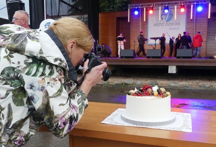 Deszczowa 12. Biesiada Rodzinna z Fundacją Krzyż Dziecka w Pisarzowicach