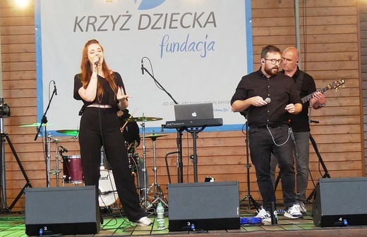 Deszczowa 12. Biesiada Rodzinna z Fundacją Krzyż Dziecka w Pisarzowicach