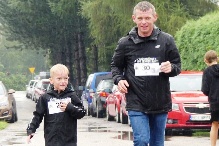 Deszczowa 12. Biesiada Rodzinna z Fundacją Krzyż Dziecka w Pisarzowicach