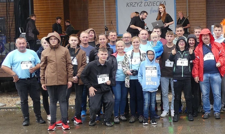 Deszczowa 12. Biesiada Rodzinna z Fundacją Krzyż Dziecka w Pisarzowicach