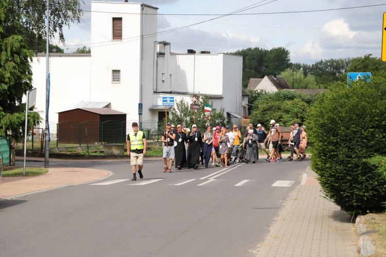 Rokitno. Dziękczynienie za Pieszą Pielgrzymkę z Gorzowa na Jasną Górę