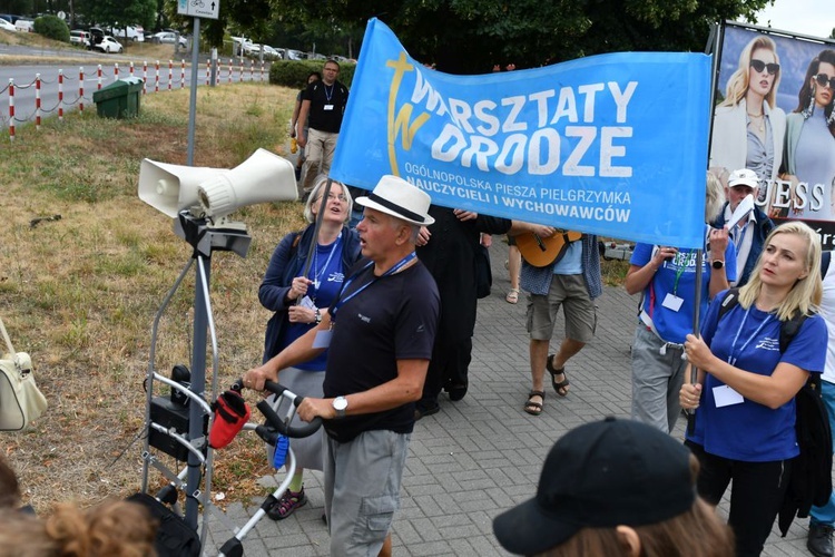 Pielgrzymka Nauczycieli i Wychowawców "Warsztaty w drodze" już na szlaku