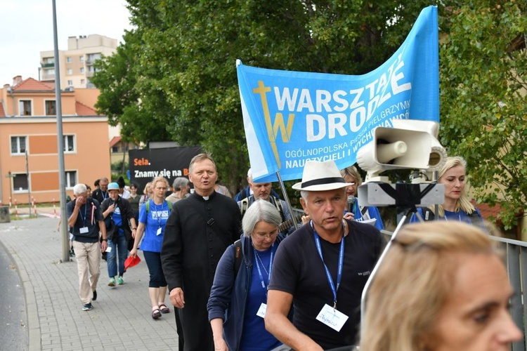 Pielgrzymka Nauczycieli i Wychowawców "Warsztaty w drodze" już na szlaku