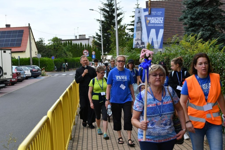 Pielgrzymka Nauczycieli i Wychowawców "Warsztaty w drodze" już na szlaku