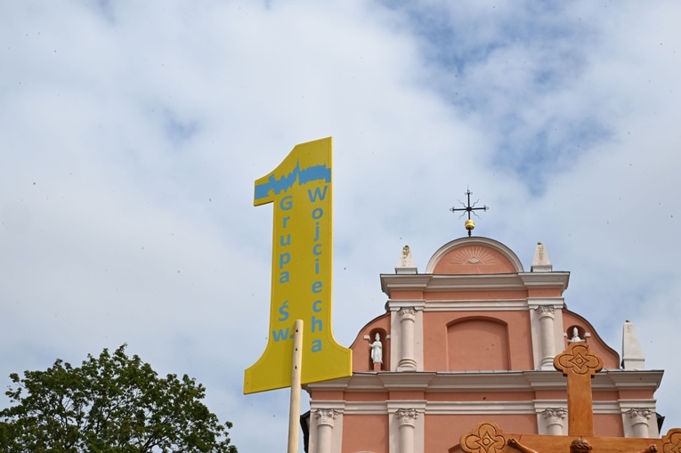 Wyjście pielgrzymki ze Skrzatusza na Jasną Górę