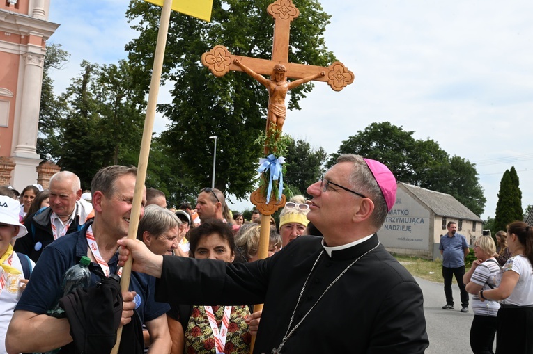 Wyjście pielgrzymki ze Skrzatusza na Jasną Górę