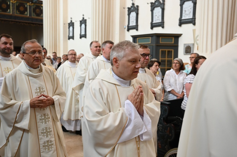 Wyjście pielgrzymki ze Skrzatusza na Jasną Górę