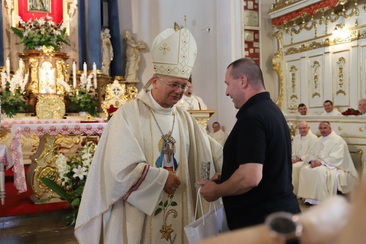 Pielgrzymkowe dziękczynienie u Pani Cierpliwie Słuchającej