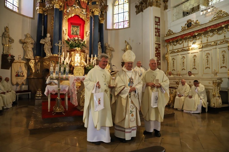 Pielgrzymkowe dziękczynienie u Pani Cierpliwie Słuchającej