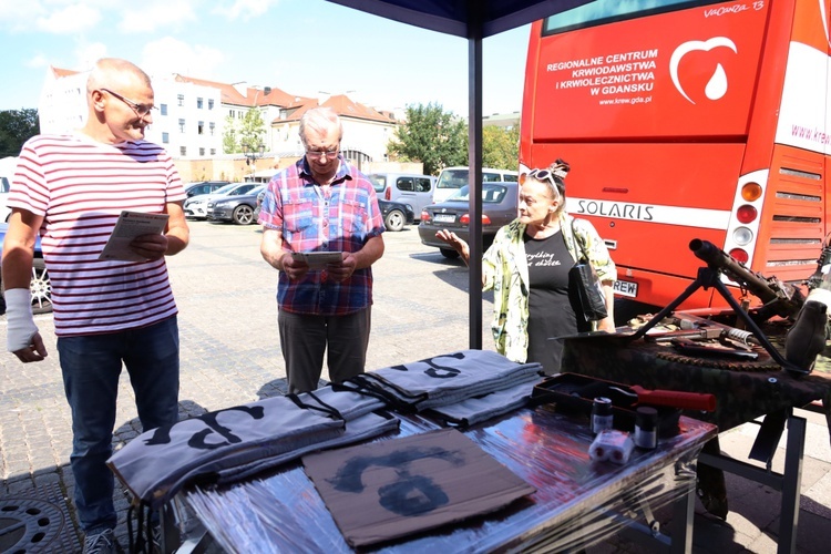 Gdańska pamięć o powstaniu warszawskim