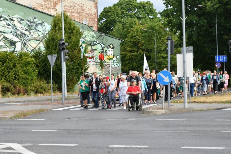 Piesza Pielgrzymka z Zielonej Góry zmierza do Czarnej Madonny