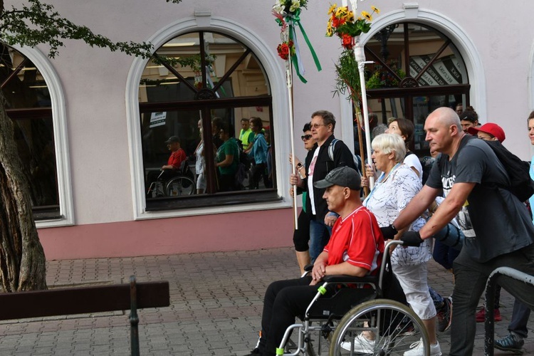 Piesza Pielgrzymka z Zielonej Góry zmierza do Czarnej Madonny