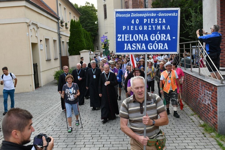 Piesza Pielgrzymka z Zielonej Góry zmierza do Czarnej Madonny