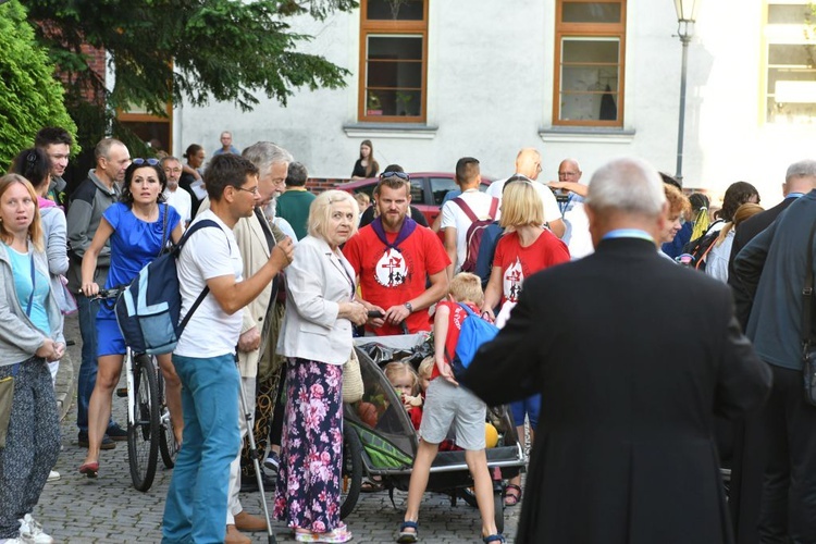 Piesza Pielgrzymka z Zielonej Góry zmierza do Czarnej Madonny