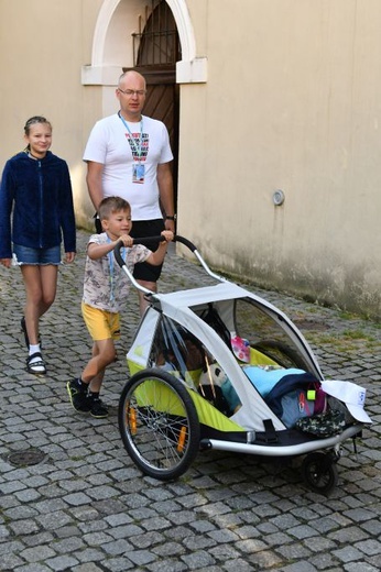 Piesza Pielgrzymka z Zielonej Góry zmierza do Czarnej Madonny