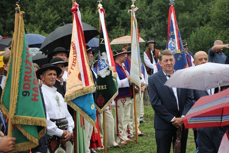 Ochotnica Górna. Poświęcenie odnowionego krzyża