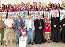 Bp Piotr Greger pobłogosławił rowerzystów i ich sympatyków.