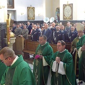 Eucharystii przewodniczył biskup polowy Wojska Polskiego.