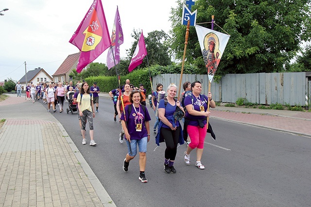 „Piąteczka” do Częstochowy pokonuje aż 350 km.