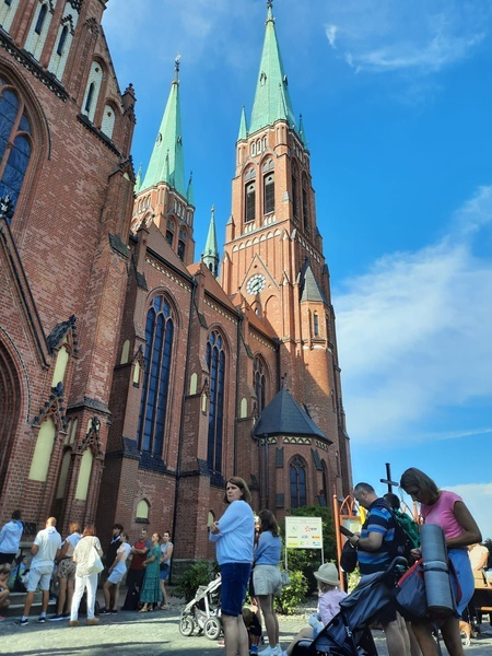 77. Rybnicka Pielgrzymka na Jasną Górę. Dzień I