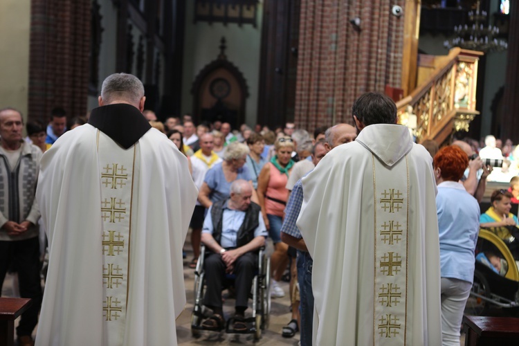 Rybnicka pielgrzymka - Eucharystia na rozpoczęcie